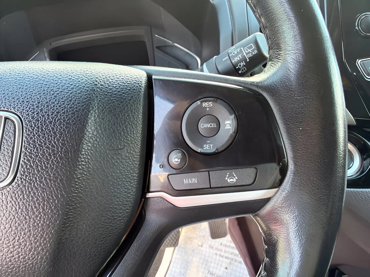 Used 2018 White Diamond Pearl Honda Elite image 14