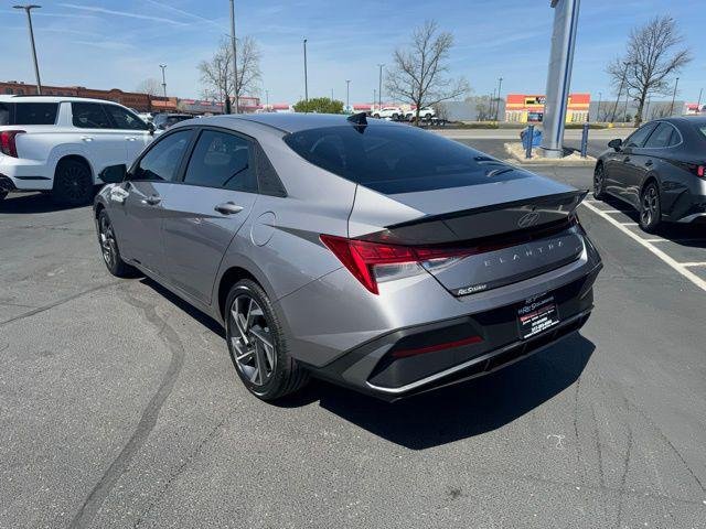 2025 Hyundai Elantra Blue - Photo 34
