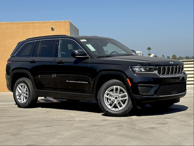 2026 Jeep Grand Cherokee Altitude 4x4