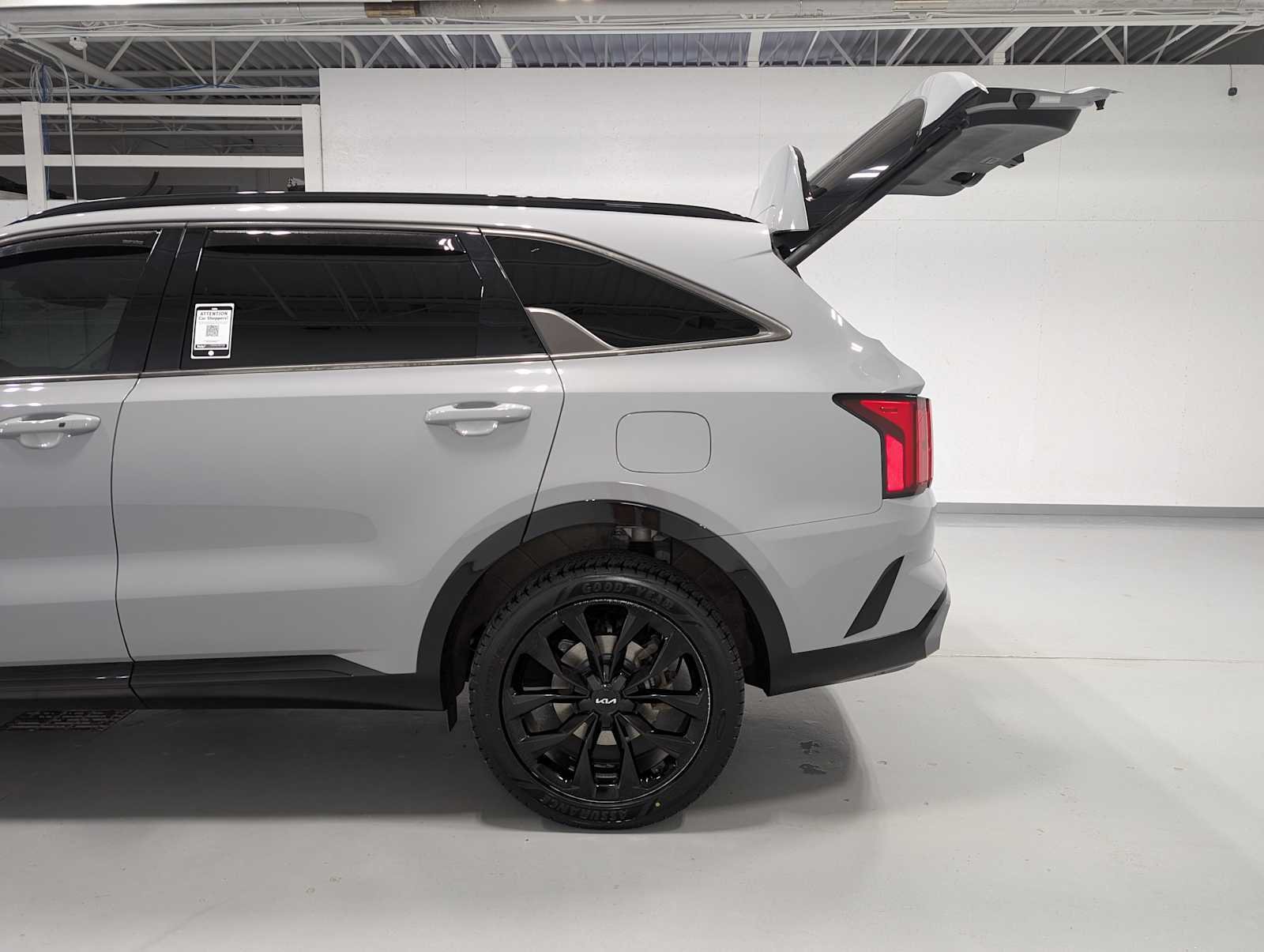 Used 2022 GRAY Kia SX image 11