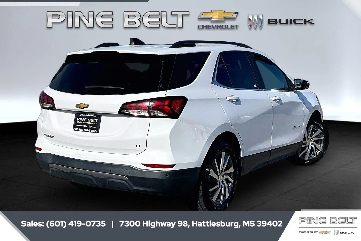 Used 2022 Summit White Chevrolet LT image 11