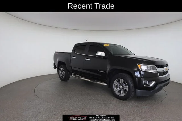 Used 2015 Black Chevrolet LT image 27