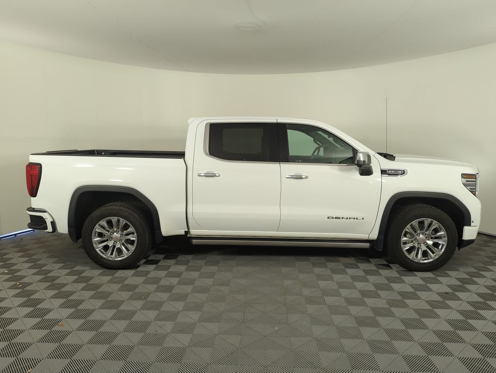 Used 2023 White GMC Denali image 7