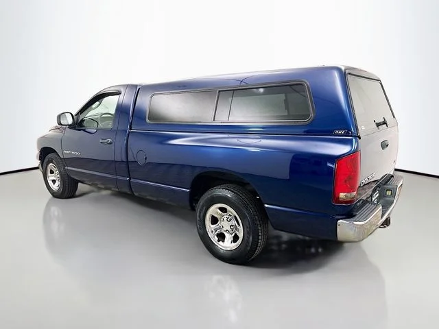 Used 2004 Patriot Blue Pearl Dodge SLT image 5