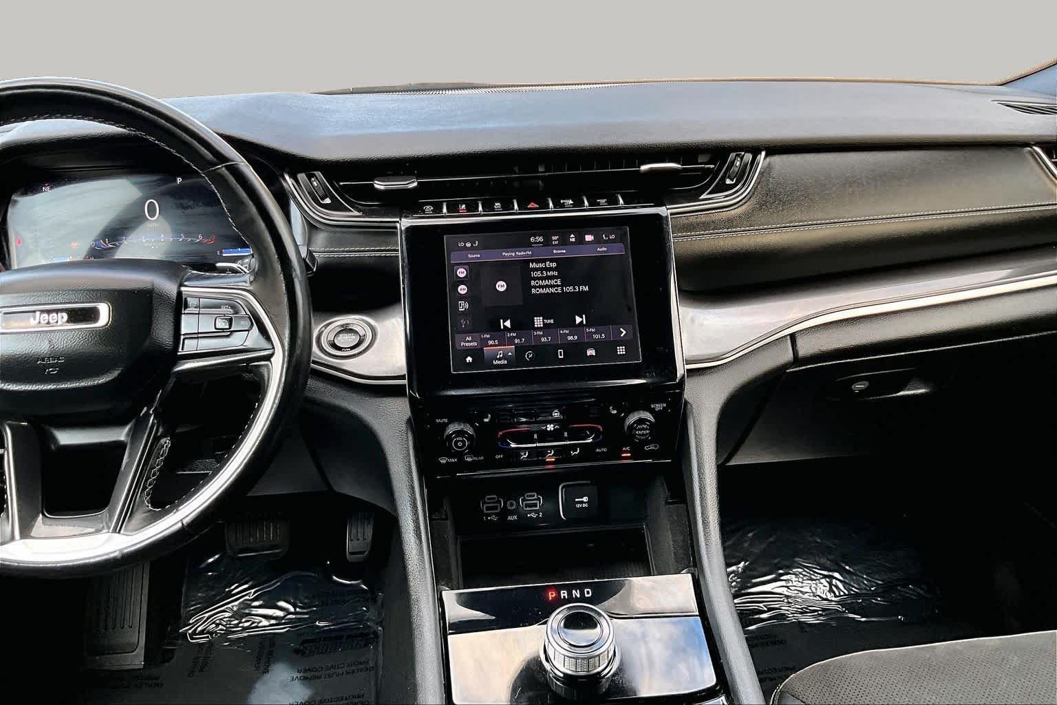 Used 2021 Diamond Black Crystal Pearlcoat Jeep Altitude image 7