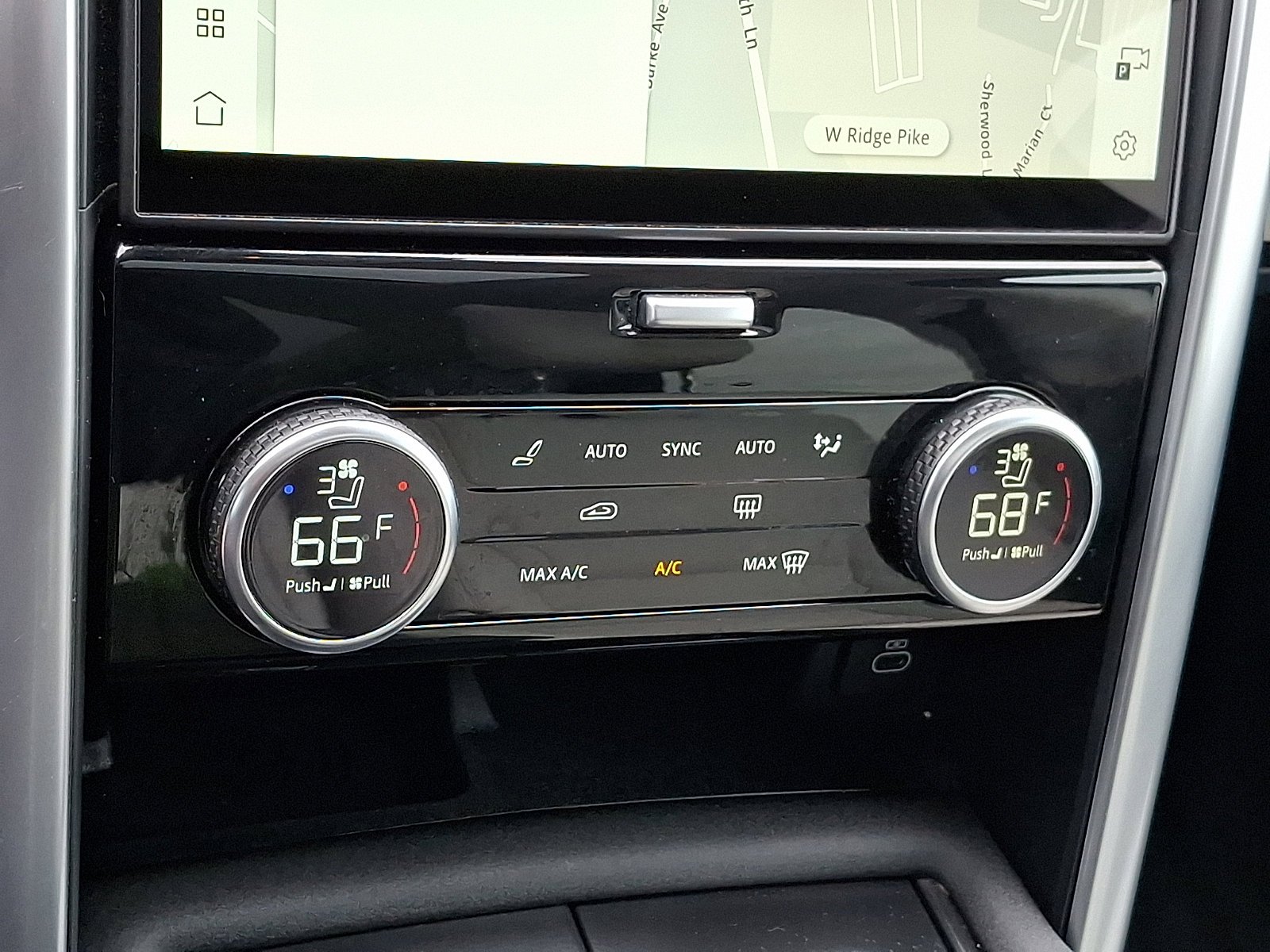 Used 2025 Black Land Rover S image 15
