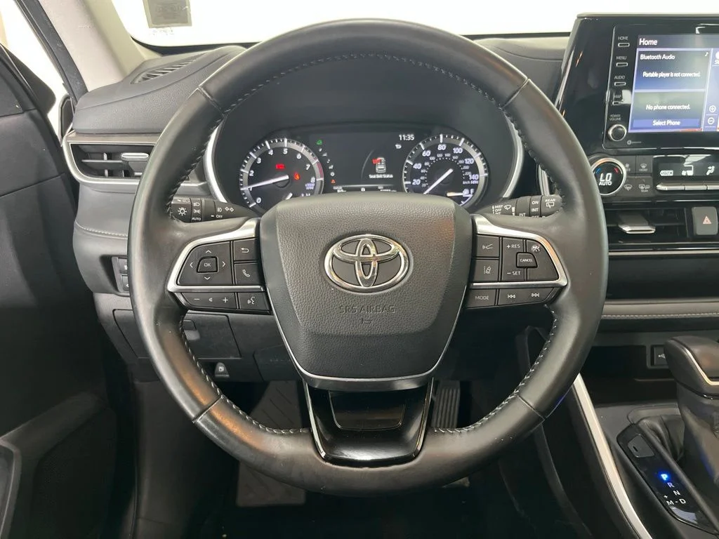 Used 2020 Gray Toyota XLE image 6