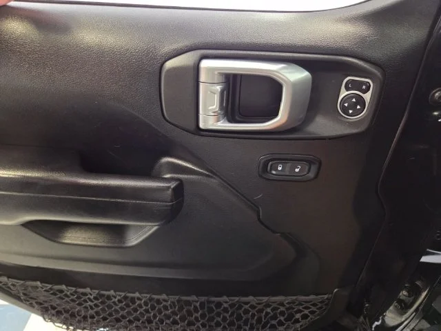 Used 2020 Black Jeep Unlimited Sport S image 27