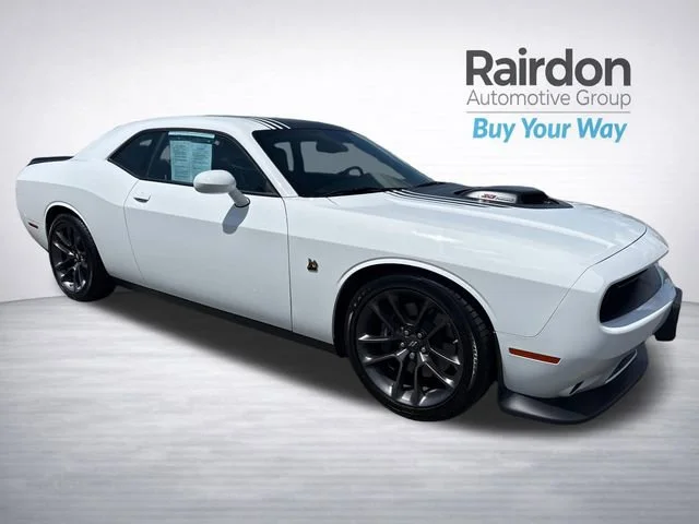 2023 Dodge Challenger R/T Scat Pack's photo
