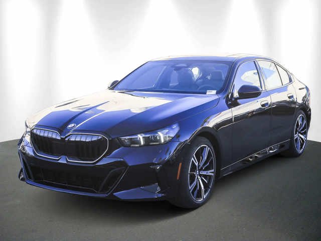 Used 2026 Carbon Black Metallic BMW 530i image 3
