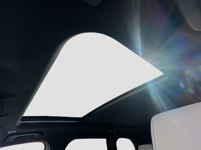 New 2026 White BMW xDrive28i image 15