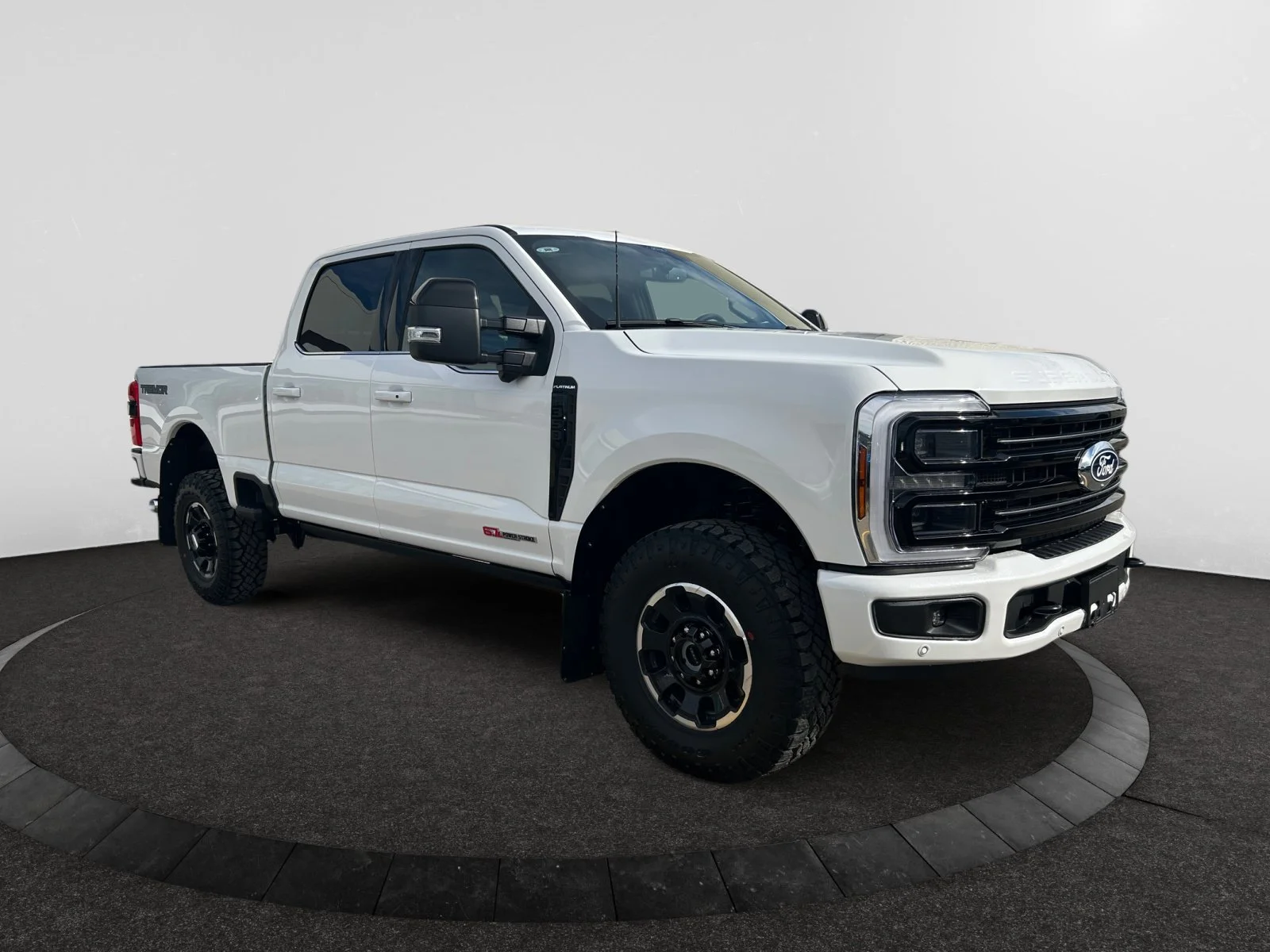 New 2027 Star White Metallic Tri-Coat Ford Platinum image 7