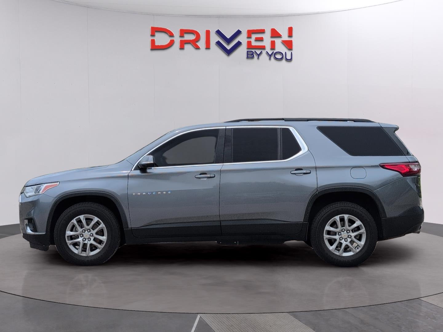 Used 2019 Chevrolet Traverse 3LT with VIN 1GNERHKWXKJ261605 for sale in Hattiesburg, MS