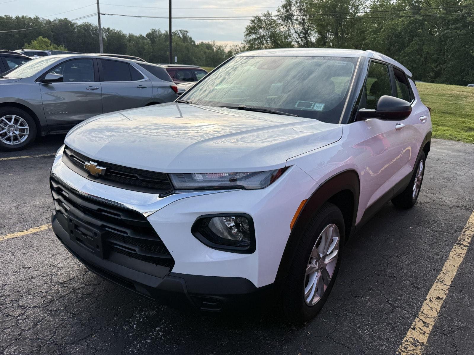 Used 2023 Summit White Chevrolet LS image 2