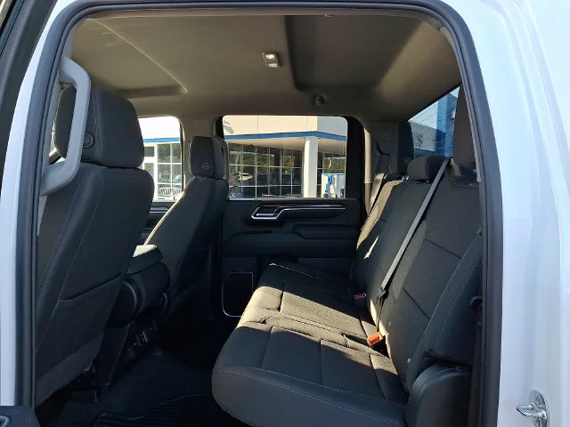 Used 2025 White Chevrolet LT image 10