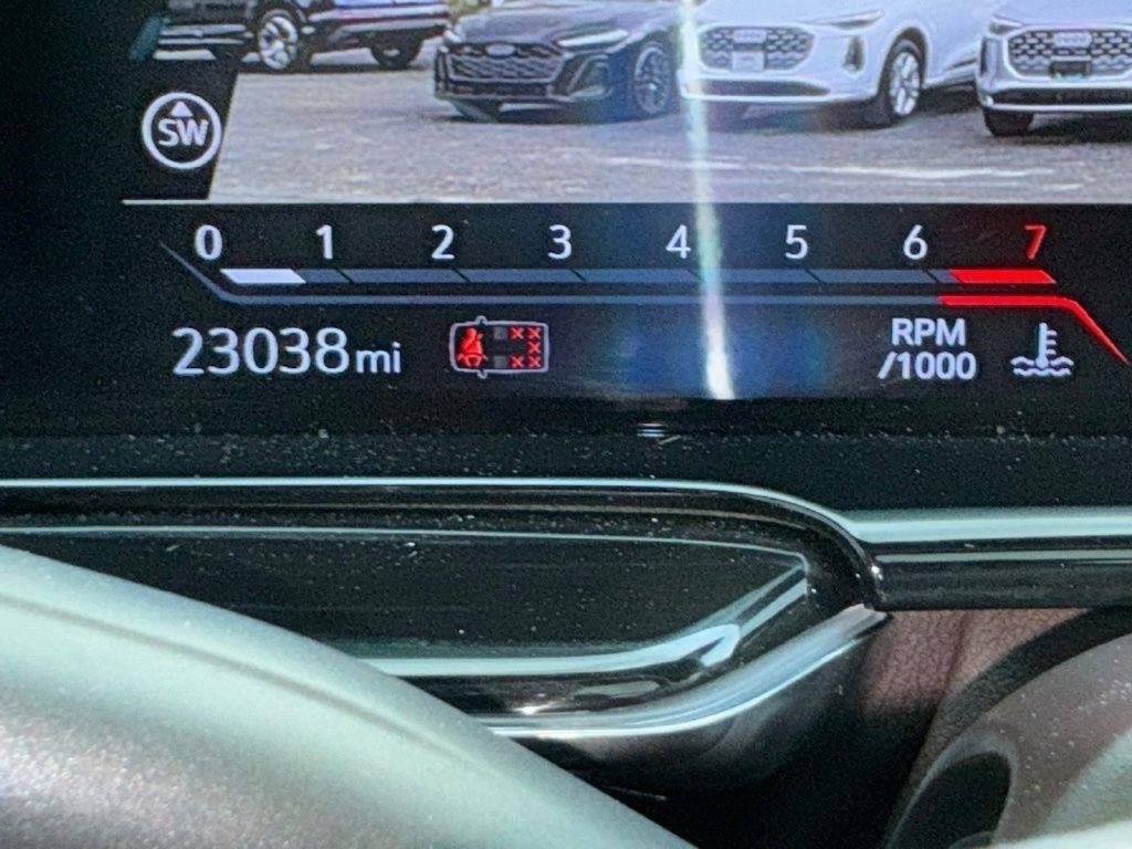 Used 2024 Silver Cadillac V-Series image 11