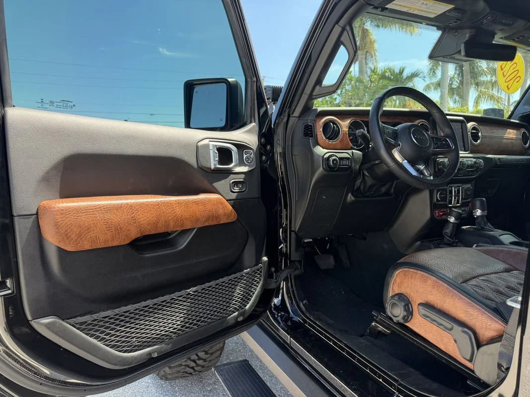Used 2022  Jeep Rubicon 392 4x4 image 16