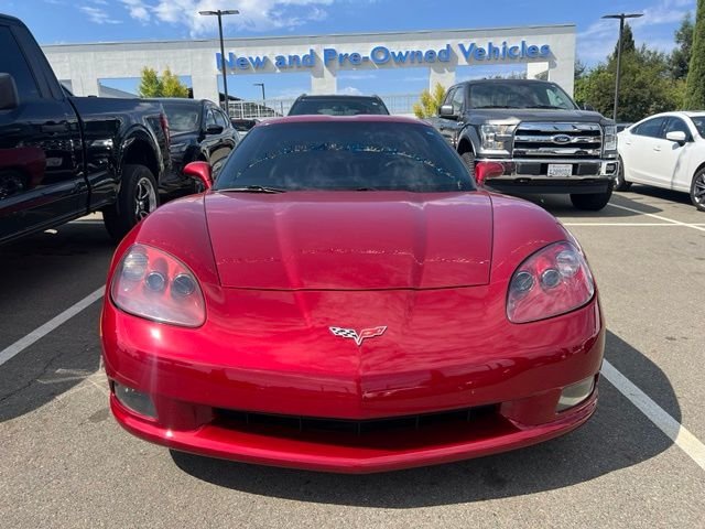 Used 2008 Red Chevrolet Preferred Equip Group 3LT image 2