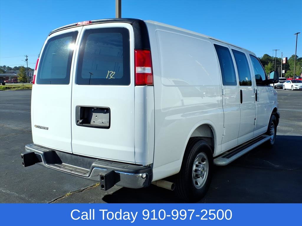 Used 2025 Summit White Chevrolet WT image 6