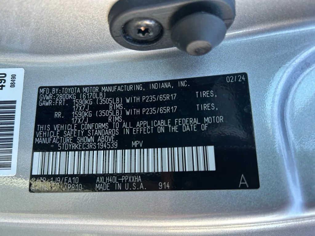 Used 2024 Silver Toyota XLE image 55