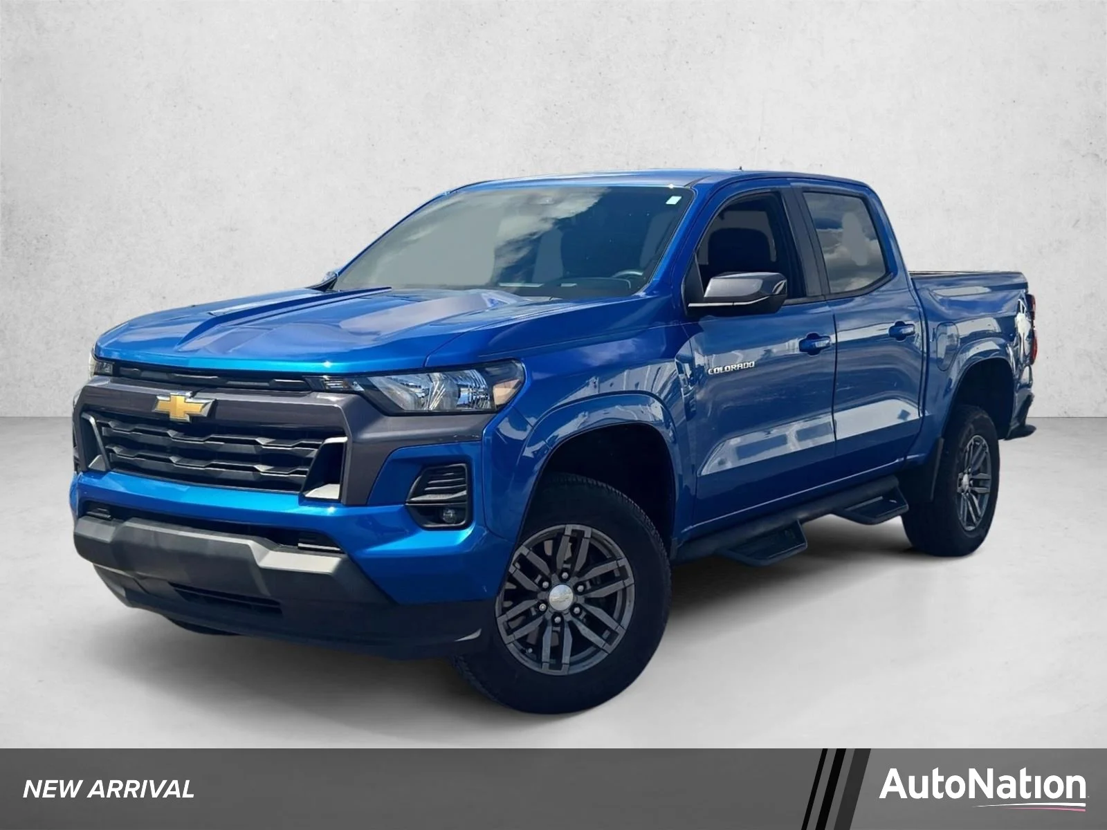 Used 2023 Glacier Blue Metallic Chevrolet 2WD LT image 1