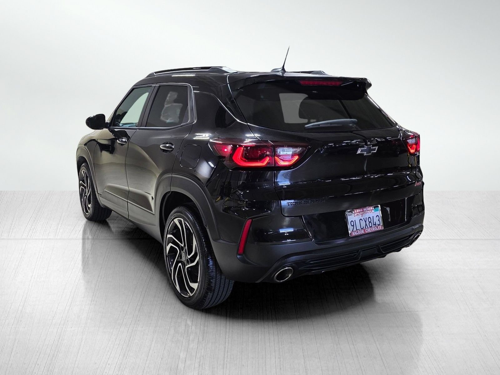 Used 2024 Mosaic Black Metallic Chevrolet RS image 5