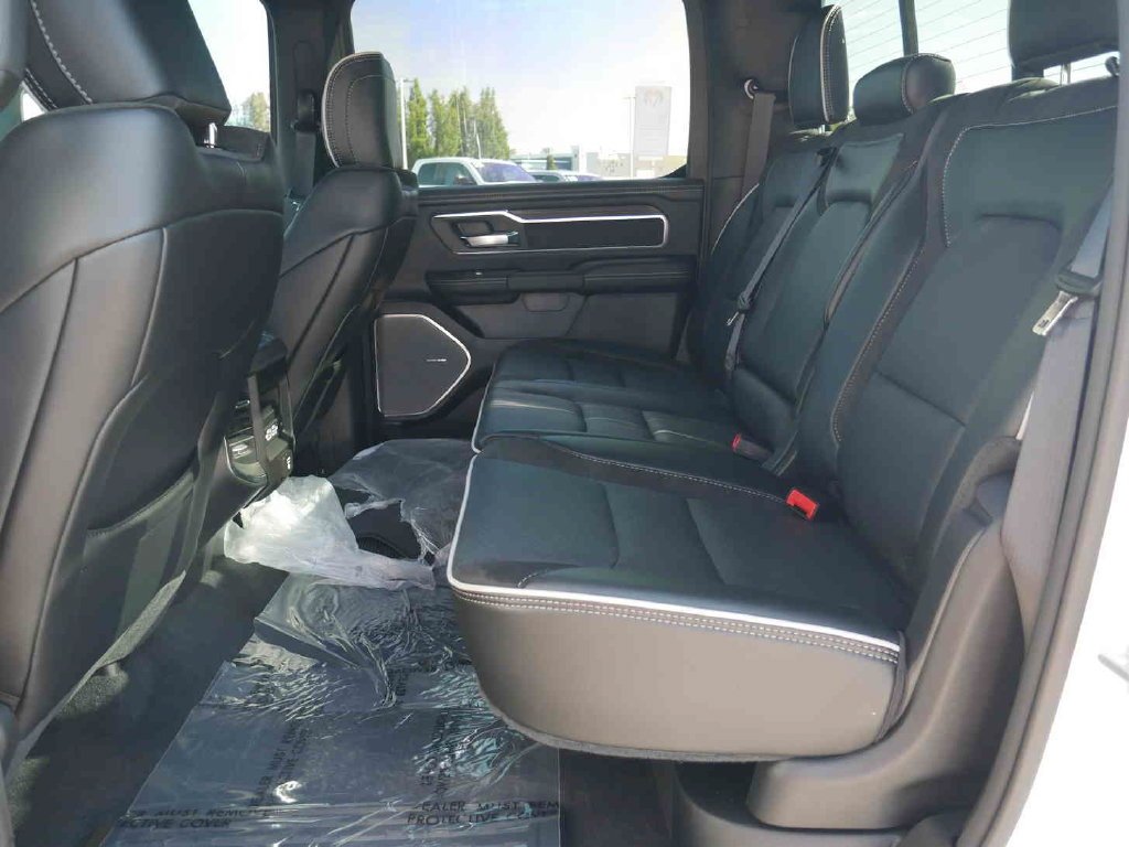 2026 RAM 1500 Laramie - Photo 19