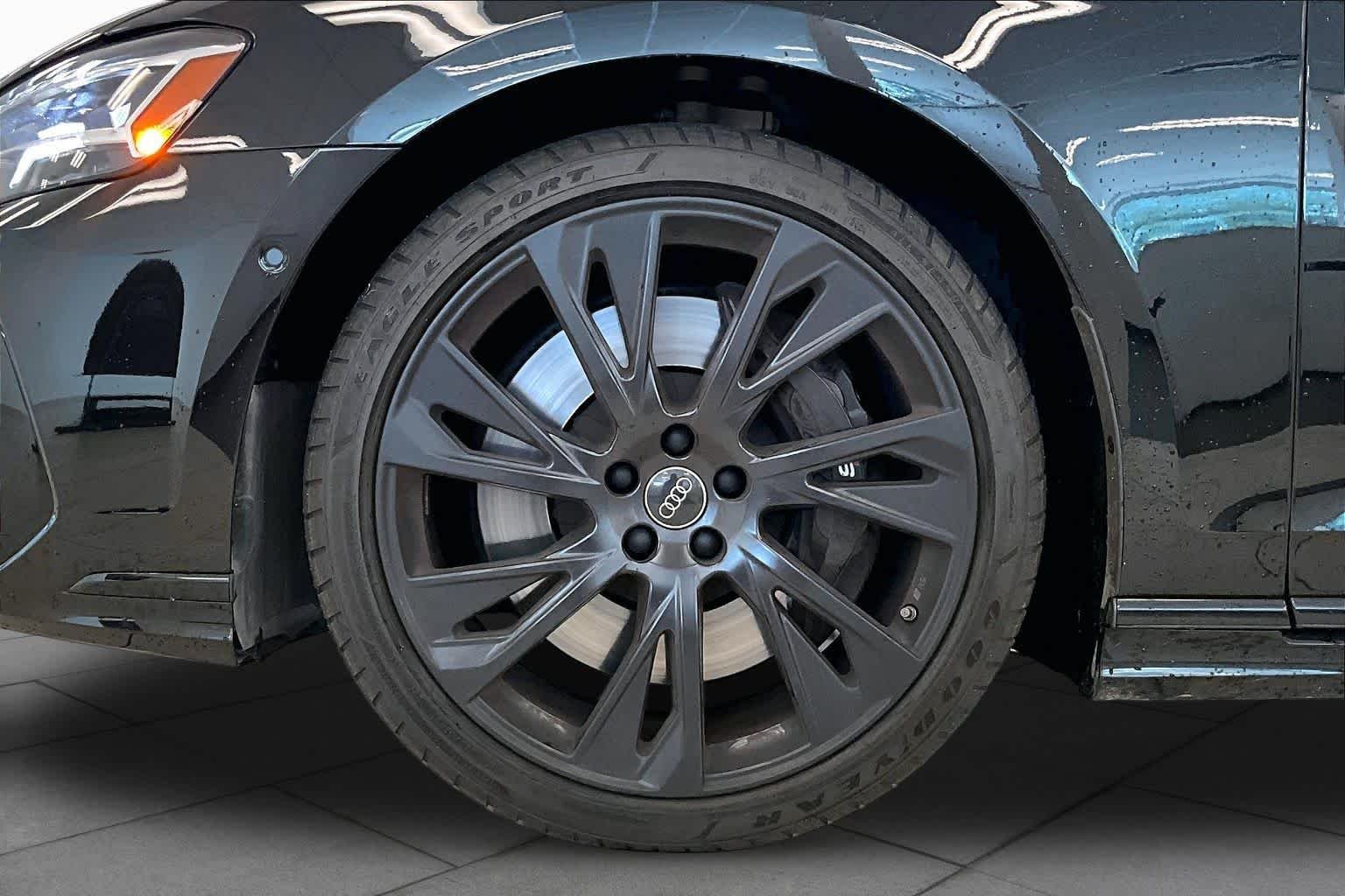 Used 2025 Mythos Black Metallic Audi  image 9