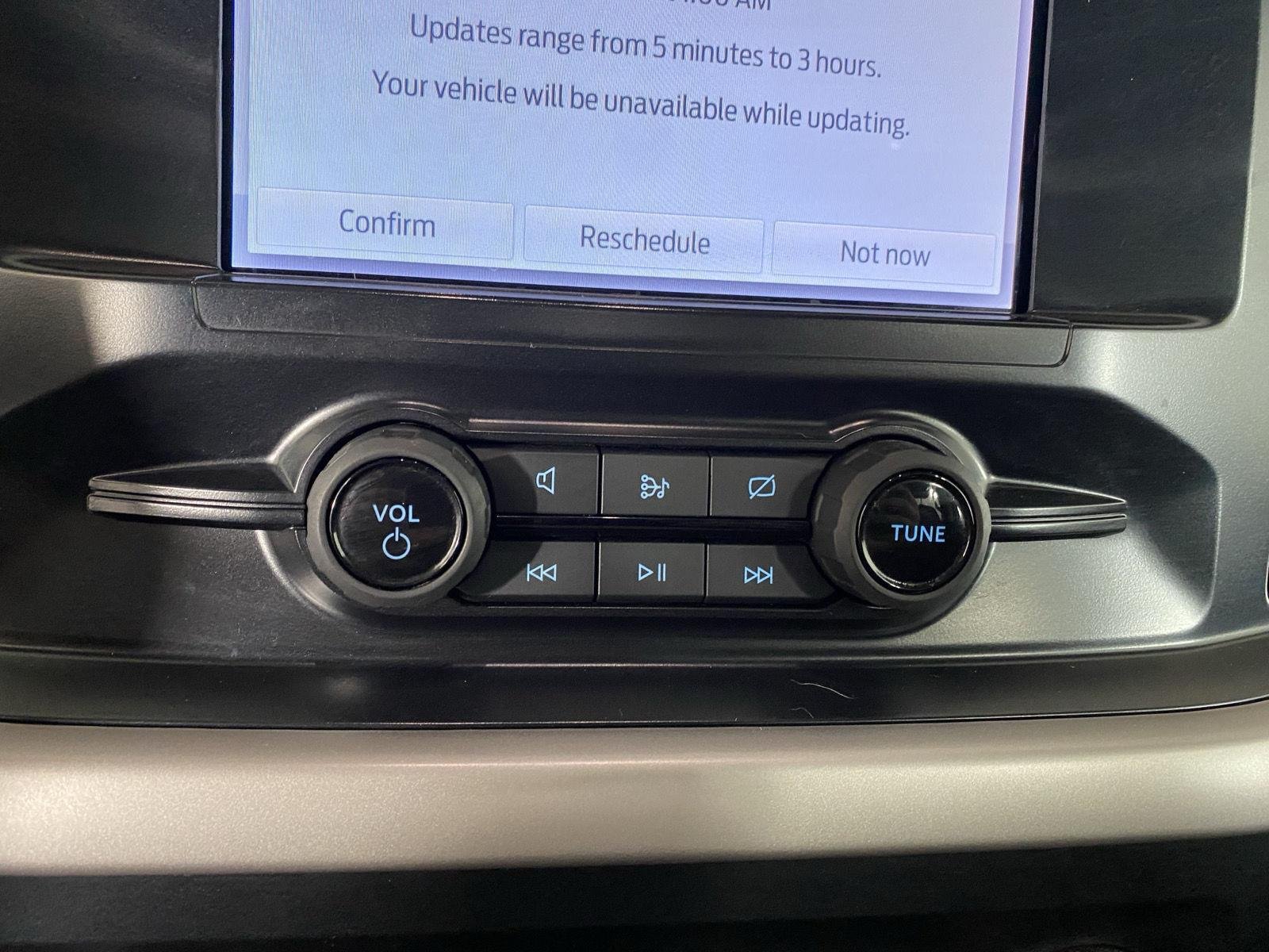 Used 2023 Oxford White Ford XL image 11