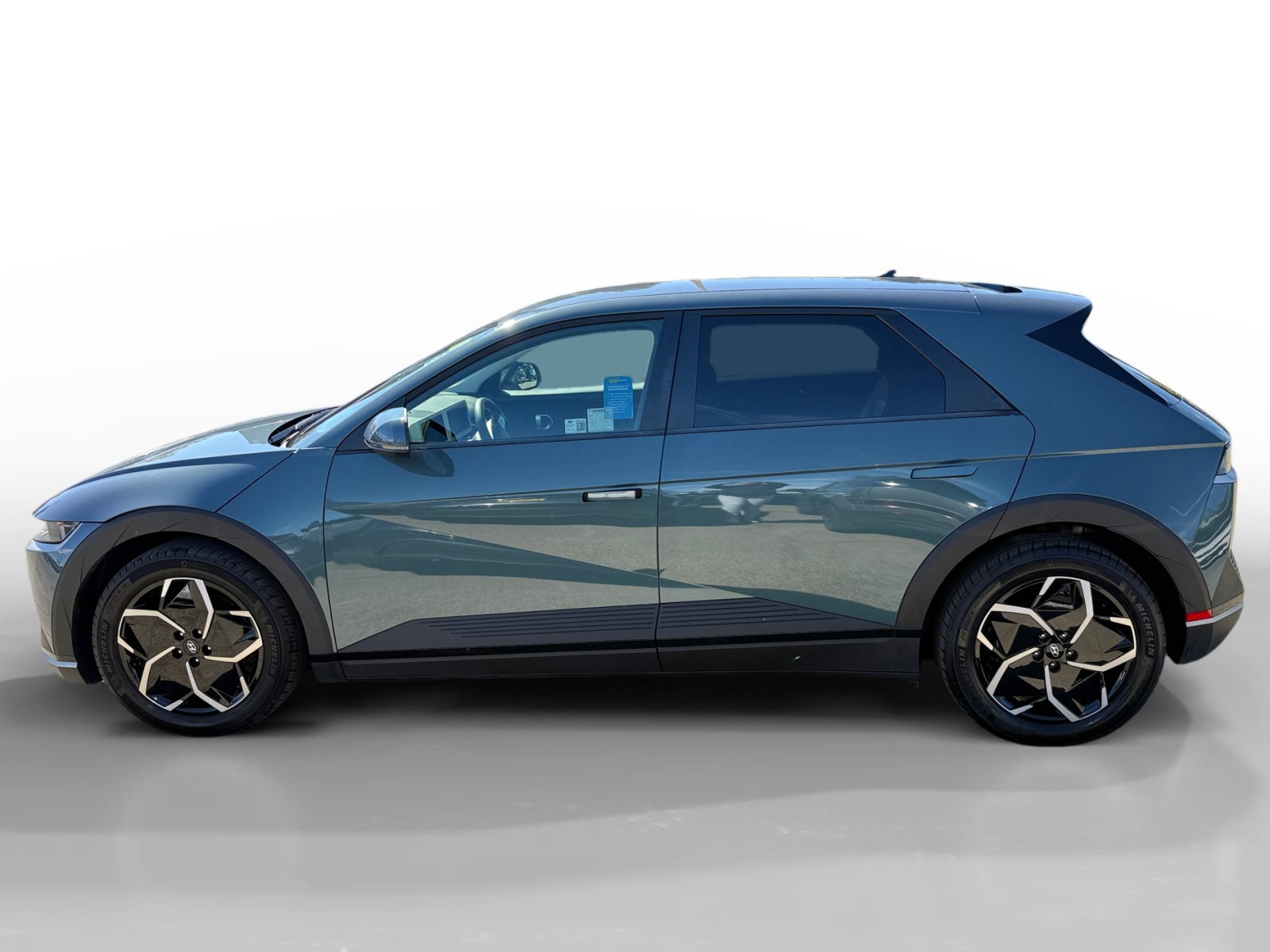 Certified Used 2024 Digital Teal Hyundai SEL image 2