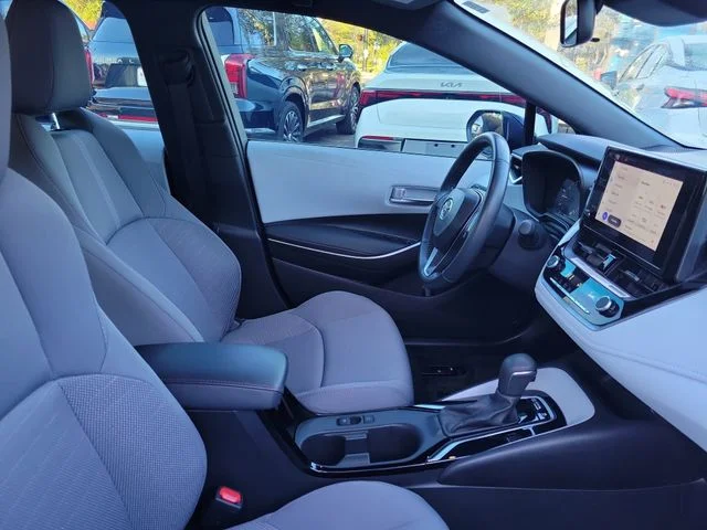 Used 2024  Toyota SE image 34
