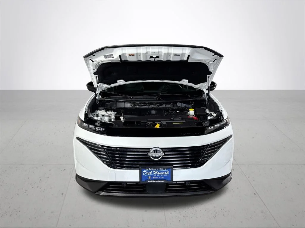 Used 2025 White Nissan SL image 23