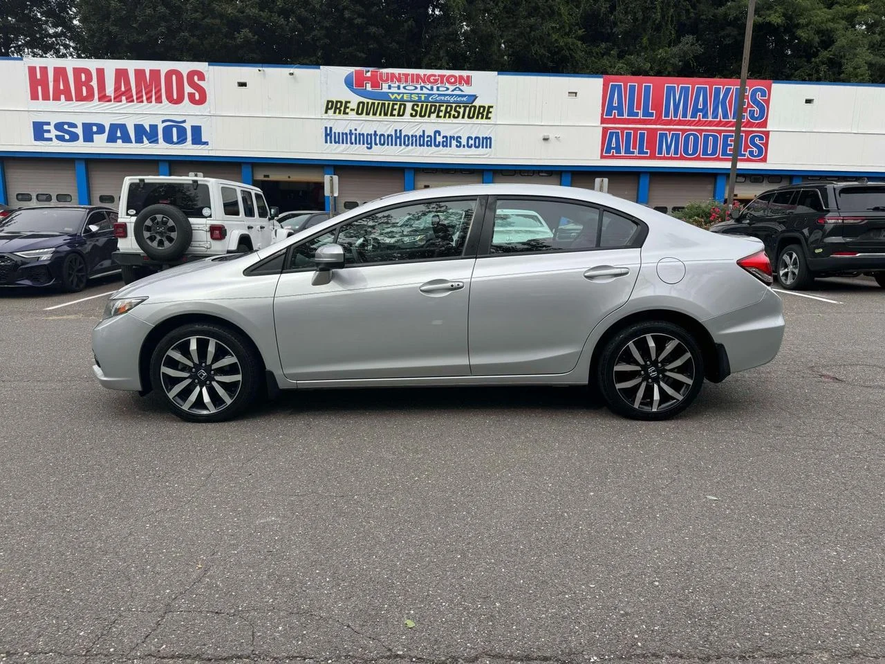 Certified Used 2015 Alabaster Silver Metallic Honda EX-L image 4