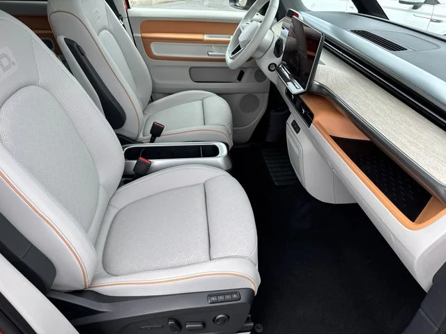 New 2025 Energetic Orange W/White Upper Volkswagen Pro S Plus image 19