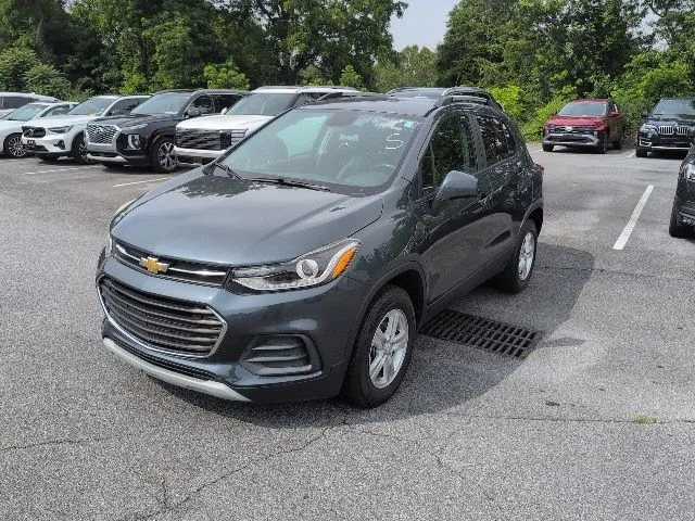 Used 2022 Gray Chevrolet LT image 3