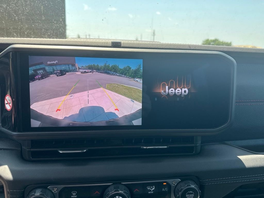 2025 Jeep Wrangler 4-Door Rubicon - Photo 18