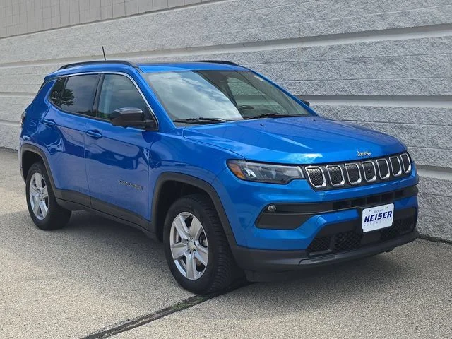 Certified Used 2022 Blue Jeep Latitude image 14