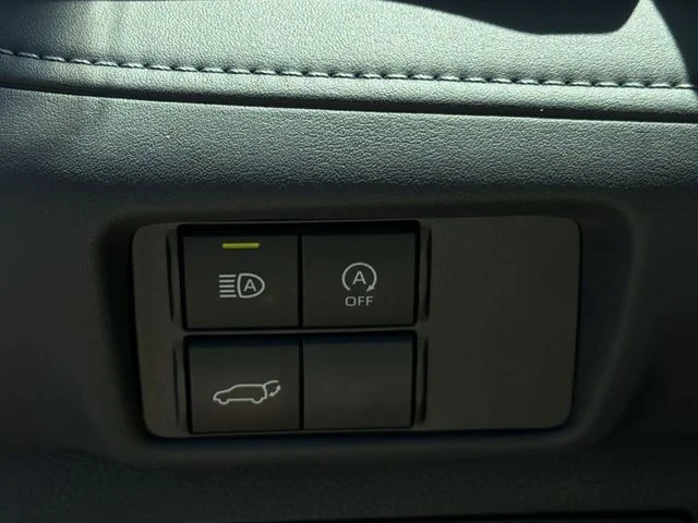 Used 2023  Toyota LE image 29
