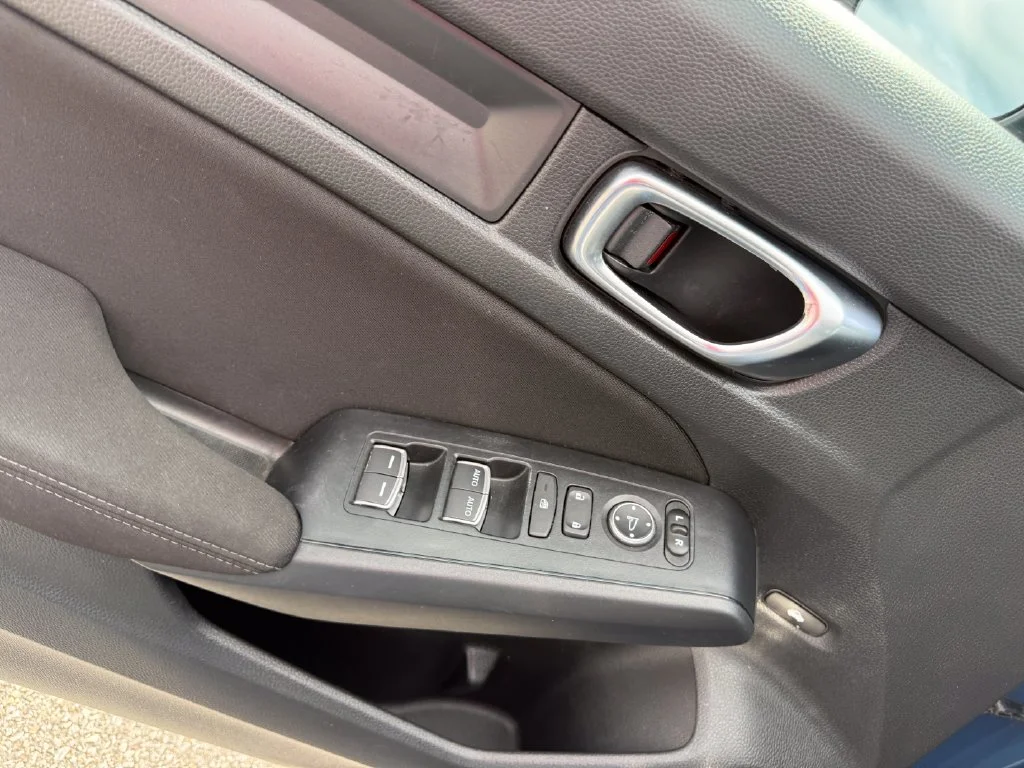 Used 2025 Blue Honda Sport image 6