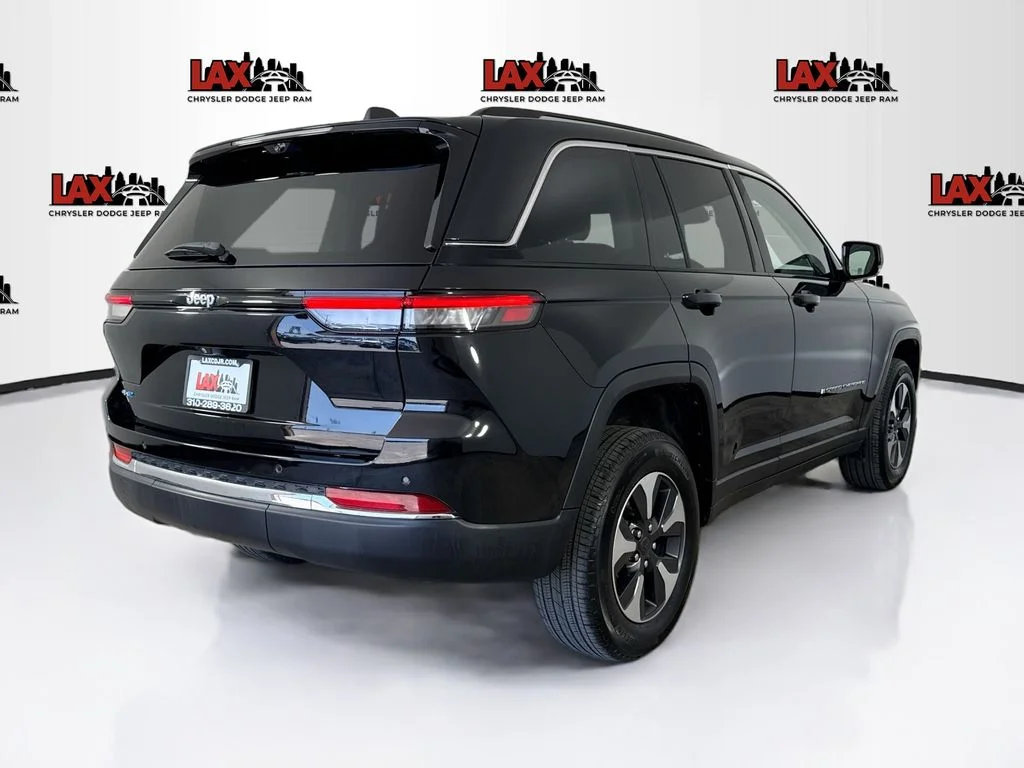 Used 2024 Black Jeep 4xe image 7