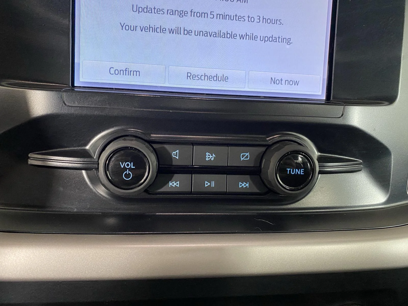 Used 2023 Oxford White Ford XL image 11