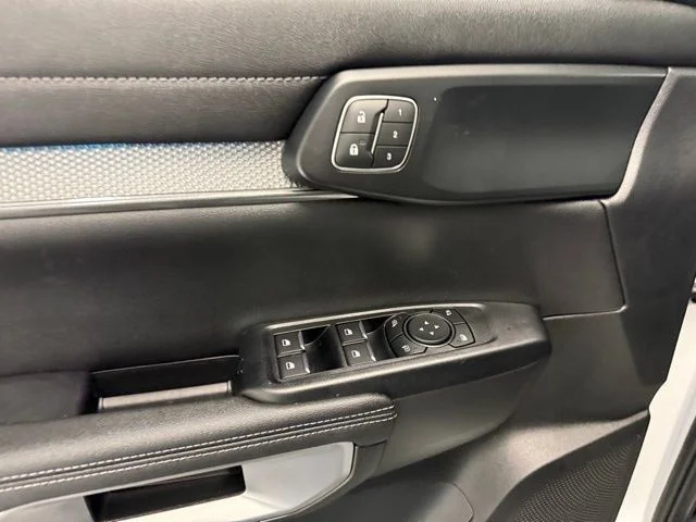 Used 2026 White Ford Lariat image 14