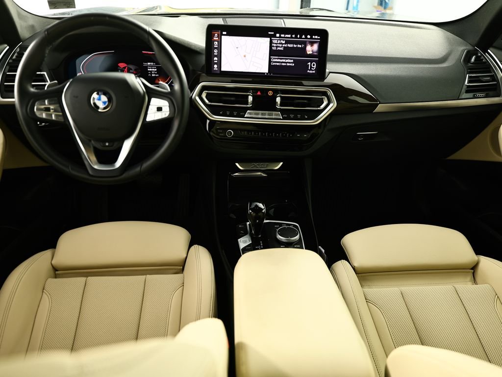 Used 2024 Black BMW xDrive30i image 27