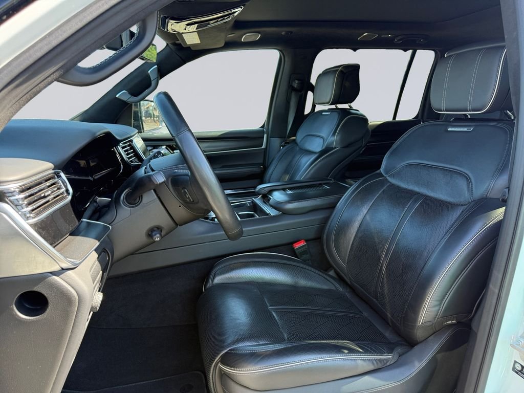 Used 2024 White Jeep Series II image 11