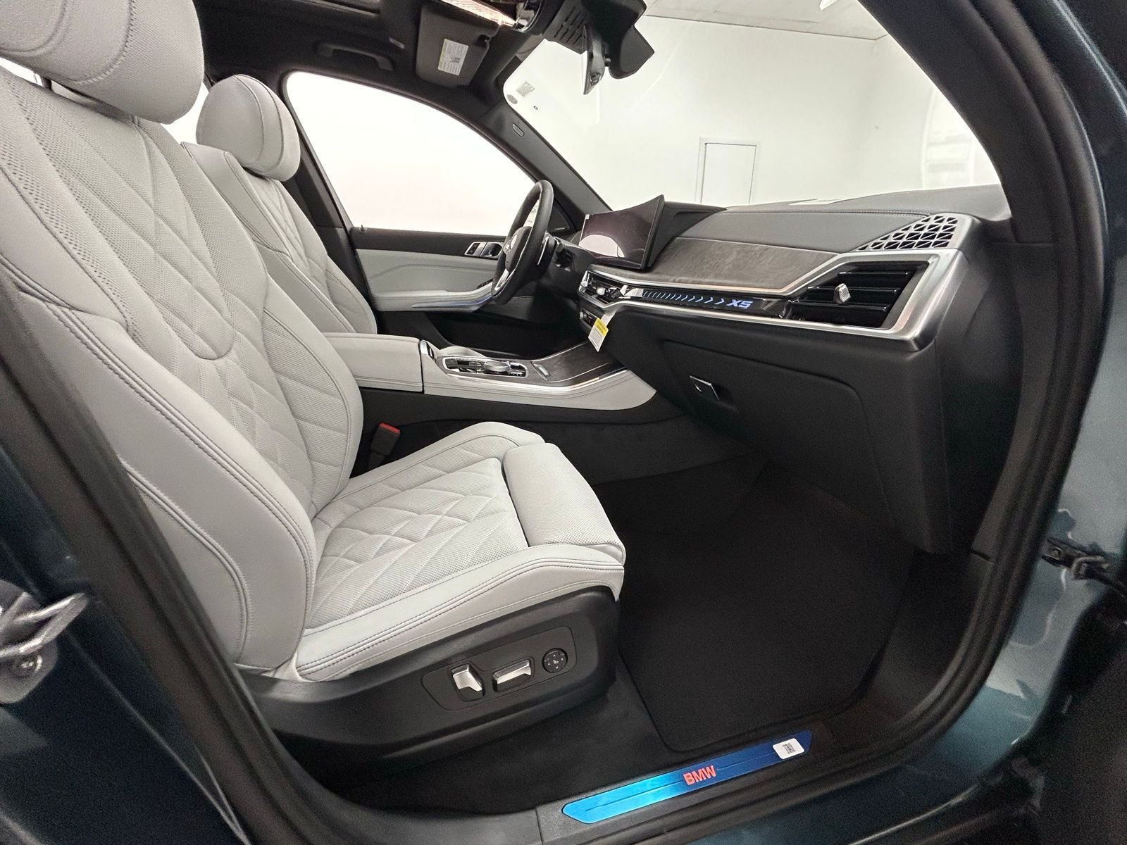 New 2026 Blue Ridge Mountain Metallic BMW xDrive40i image 42