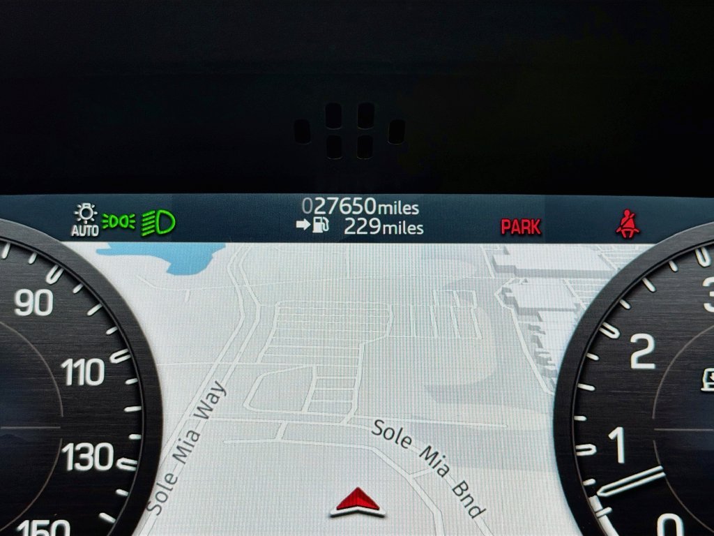 Certified Used 2023 Black Land Rover X-Dynamic SE image 12