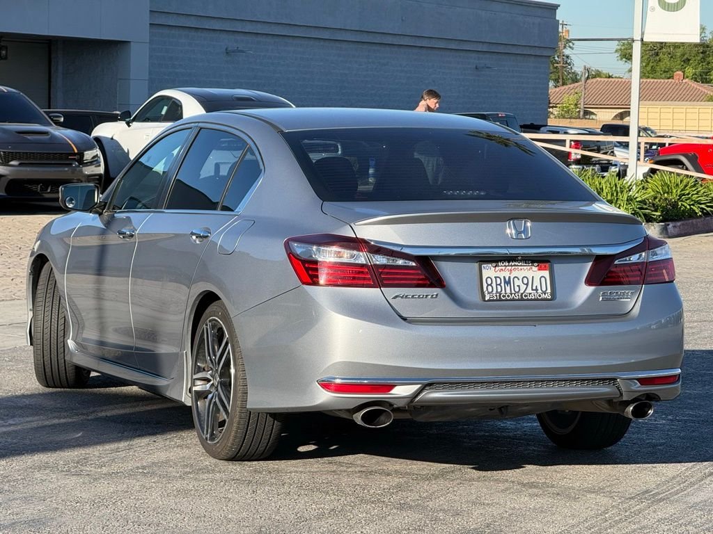 Used 2017 Honda Accord Sport SE with VIN 1HGCR2F13HA298470 for sale in Claremont, CA