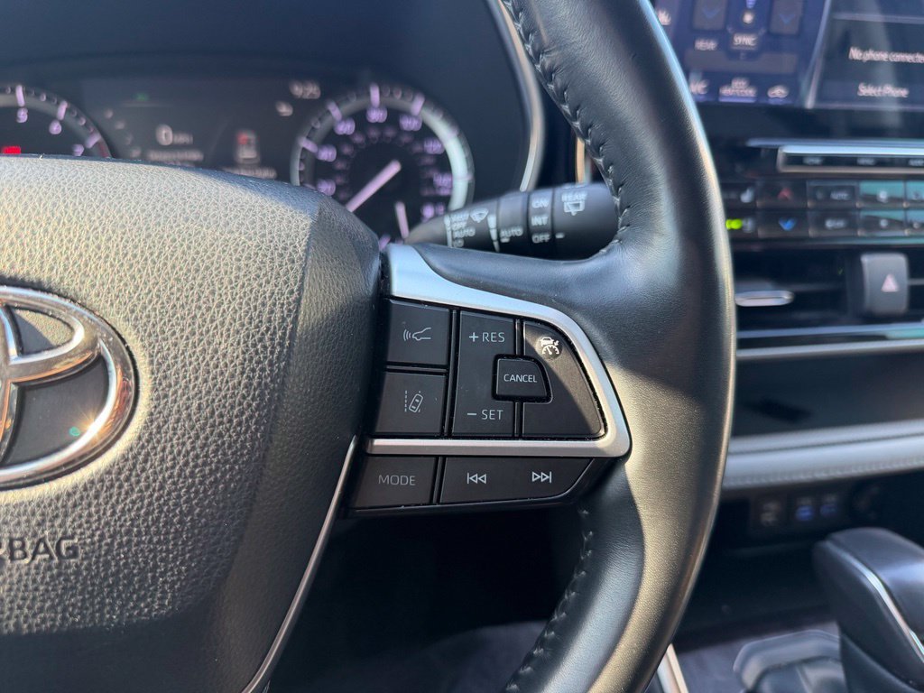 Used 2022 Midnight Black Metallic Toyota Platinum image 6