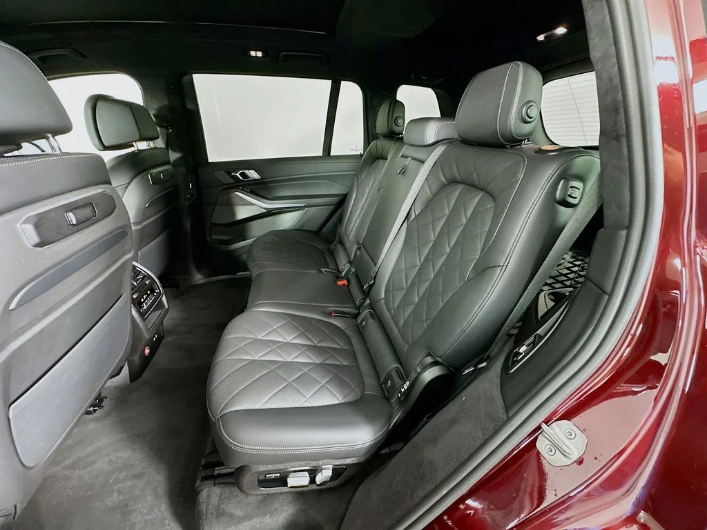 Certified Used 2025 Red BMW xDrive40i image 25