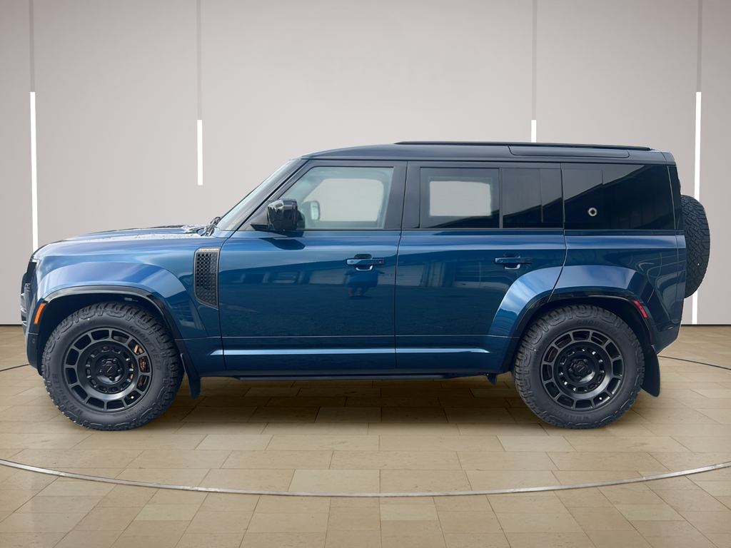 New 2026 Blue Land Rover  OCTA image 2